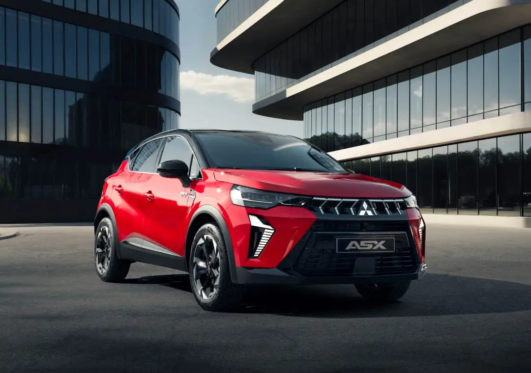 25MY_ASX_HEV_Instyle_Hero_Exterior 3_4 Front_Static-1080x760 En röd Mitsubishi ASX