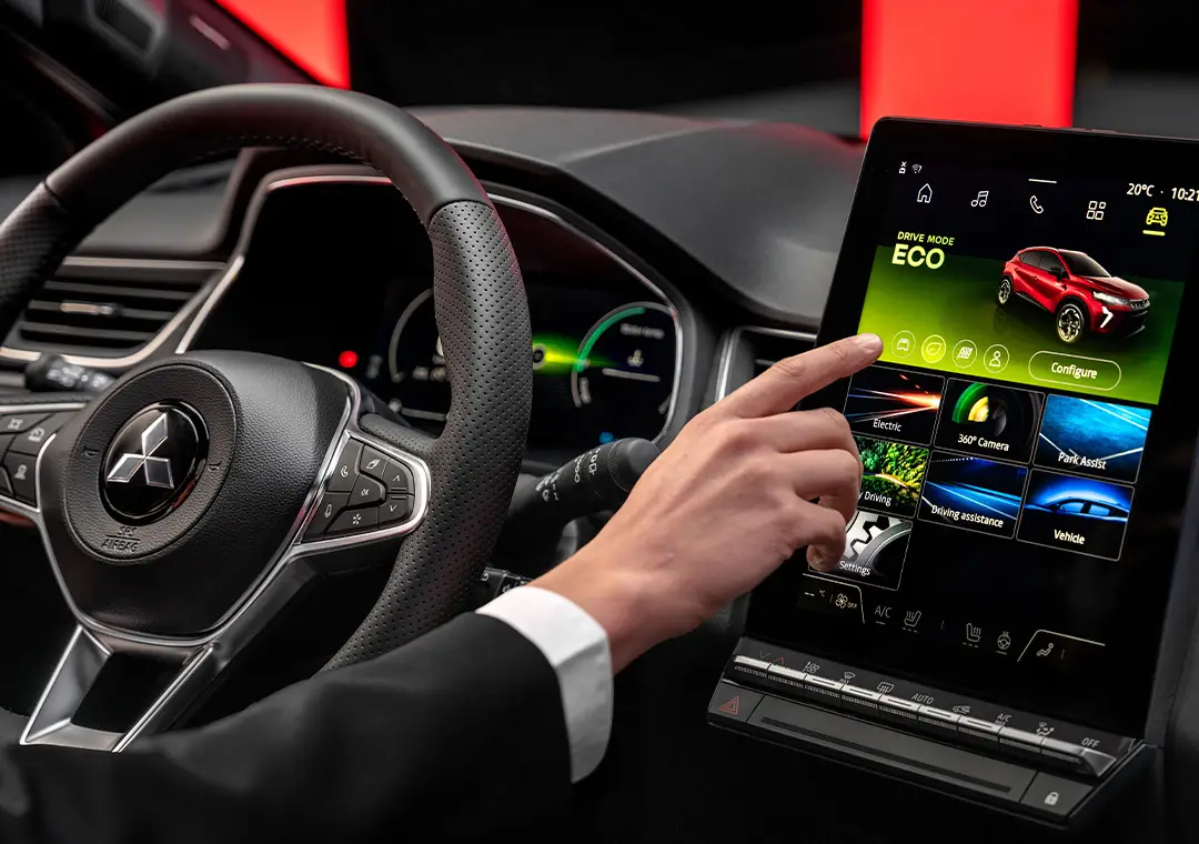 HYBRID E-SAVE - updated Närbild touchskärm i en Mitsubishi ASX